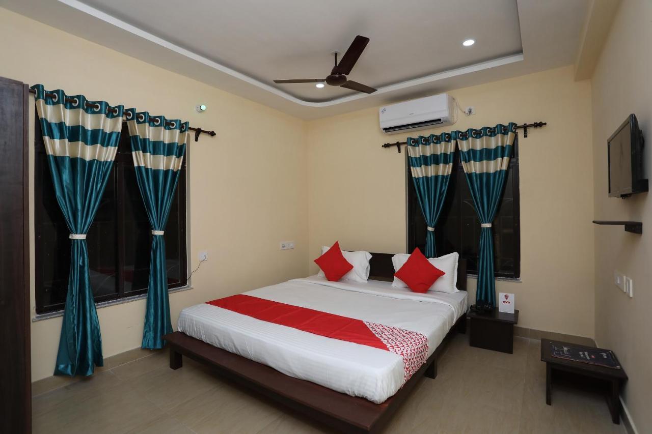 Oyo 17376 Happy Spring Inn Calcutta Exterior foto